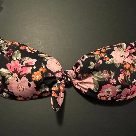 H&M Bikini Set - Picture 9 of 16